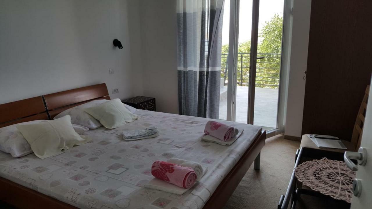 Holiday House Maretta - Apartment No 1 Lukovo Šugarje Exteriér fotografie